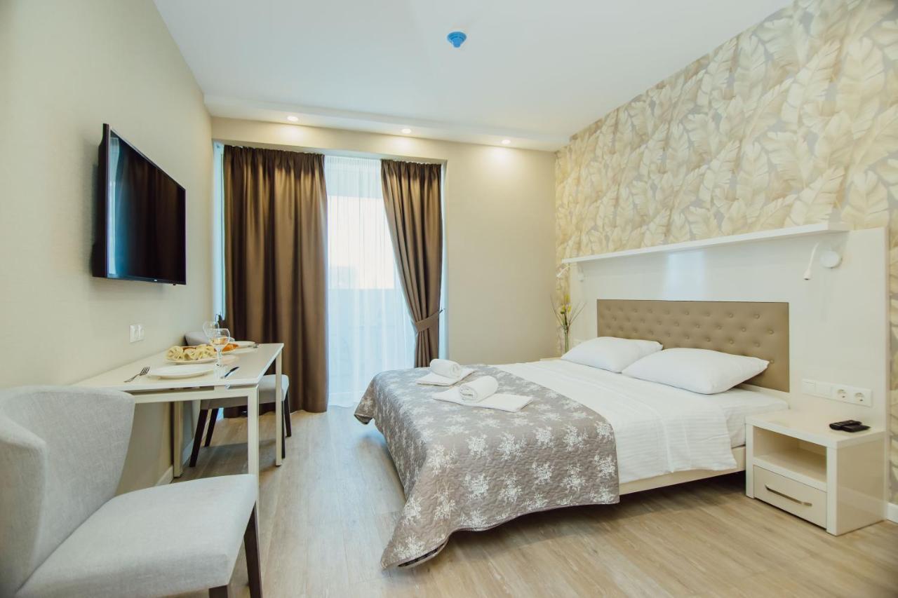 Your Sunshine Apartments Batumi Exterior foto